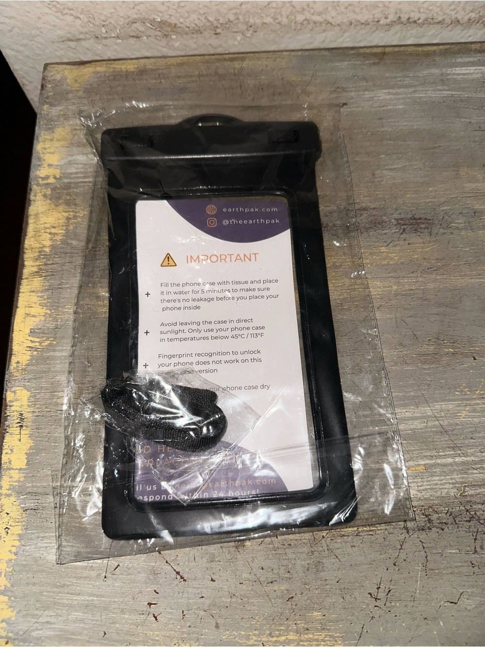 Earthpak Clear Black Waterproof Phone Holder Case With Necklace Strap